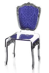 Chaise plexiglass baroque transparente motif violet. Acrila. 