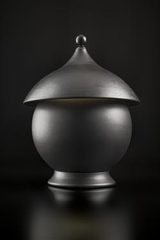 Lampe de table en céramique et sphère noir mat. Aldo Bernardi. 