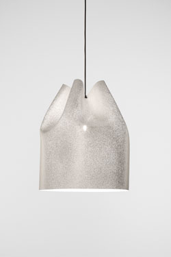 Large, wide white steel mesh pendant Agasallo . Arturo Alvarez. 