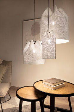 Large, wide white steel mesh pendant Agasallo . Arturo Alvarez. 