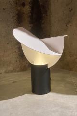 Asymmetrical 70s black and white metal table lamp Ala. AXIS71. Asymmetrical 70s black and white metal table lamp Ala. AXIS71.
