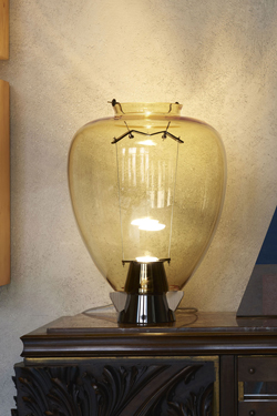 Veronese table lamp in amber crystal vase shape. Barovier&Toso. 