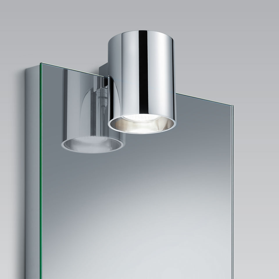Clip E spot carré pour miroir de salle de bains par BPE Licht - Réf.  18060456 - mobile