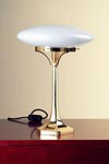 Lampe de table Art-Deco en laiton poli. Contract&More. 