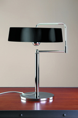 Lampe de table noire et chromée de Pierre Chareau . Contract&More. 