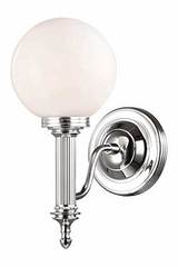 Applique murale pour salle de bain boule en verre dépoli et flambeau de chrome cannelé Carroll 4. Elstead Lighting. Applique murale pour salle de bain boule en verre dépoli et flambeau de chrome cannelé Carroll 4. Elstead Lighting.