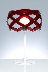 Lampe à poser Nuclea rouge. Emporium. Lampe à poser Nuclea rouge. Emporium.