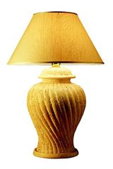 Lampe en céramique brute torsadée Gozo . Estro. Lampe en céramique brute torsadée Gozo . Estro.
