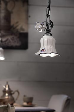 Pisa petite suspension en cloche florale en céramique. Ferroluce Classic. 