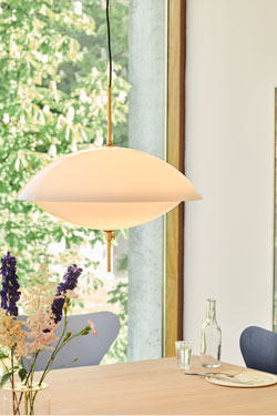 Clam adjustable pendant lamp in blown glass 55cm. Fritz Hansen. 