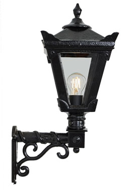 Small black cast iron  wall light Traditional. HARTE. 