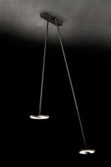 Janus plafonnier double télescopique et orientable noir . Holtkötter. Janus plafonnier double télescopique et orientable noir . Holtkötter.