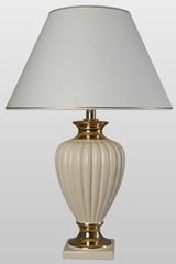Adria CH lampe crème. Le Dauphin. Adria CH lampe crème. Le Dauphin.