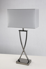 Lampe de table en nickel noir poli Hester. Le Dauphin. Lampe de table en nickel noir poli Hester. Le Dauphin.