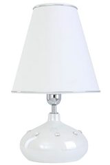 Lampe en céramique blanche nacrée Silla . Le Dauphin. Lampe en céramique blanche nacrée Silla . Le Dauphin.