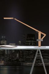 Lampe de bureau bois naturel et acier brut Leva. Leucos. Lampe de bureau bois naturel et acier brut Leva. Leucos.