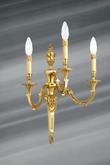Applique en bronze massif doré, style Louis XVI, trois lumières. Lucien Gau. 