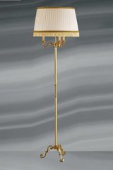 Lampadaire Style Louis XVI, bronze doré, trois lumières. Lucien Gau. 