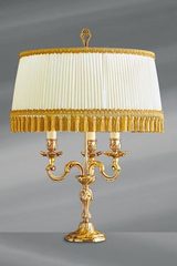 Lampe chandelier dorée Louis XV à trois lumières. Lucien Gau. 