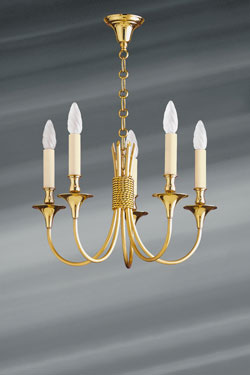 Liens lustre chandelier classique doré. Lucien Gau. 