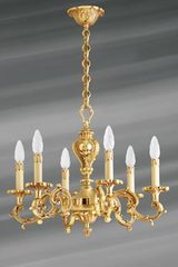 Lustre Louis XV doré en bronze six lumières. Lucien Gau. 