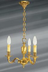 Petit lustre, Louis XVI, en bronze doré, trois lumières. Lucien Gau. 