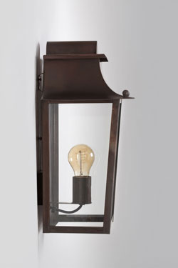 Alma outdoor lantern with patinated brass finish. Lum’Art. 