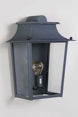 19th century outdoor wall lantern in old zinc, large model Alma. Lum’Art. 