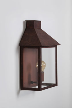 Antana outdoor wall lamp with rusted old iron finish. Lum’Art. 