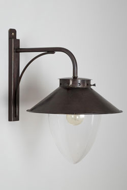 Belvédère country-style wall light in old brass finish. Lum’Art. 