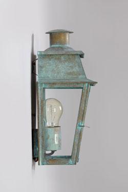 Classic verdigris outdoor wall lamp Bordeaux. Lum’Art. 