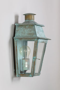 Classic verdigris outdoor wall lamp Bordeaux. Lum’Art. 