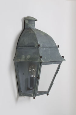 Mazarine classic 17th century-style wall light for outdoors. Lum’Art. 