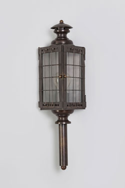 Mistral 19th century wall lamp. Lum’Art. 