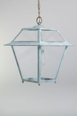 Pont-Neuf, classic pendant light in verdigris for outdoors. Lum’Art. 