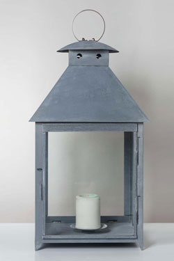 Old zinc candle lantern La Turbie. Lum’Art. 