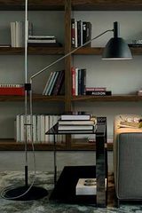 Bauhaus 90 lampadaire métal chrome et noir. Lumini. Bauhaus 90 lampadaire métal chrome et noir. Lumini.