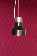 Suspension noire en acier et aluminium Mute S1. Luz Difusion. 