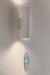 Anima applique blanche et goutte de verre turquoise. Masiero. Anima applique blanche et goutte de verre turquoise. Masiero.