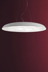 Grande suspension ronde et plate avec diffuseur décoré Deco S1 90cm blanche. Masiero. Grande suspension ronde et plate avec diffuseur décoré Deco S1 90cm blanche. Masiero.