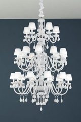 Très grand lustre contemporain 25 lumières Milord blanc. Masiero. Très grand lustre contemporain 25 lumières Milord blanc. Masiero.