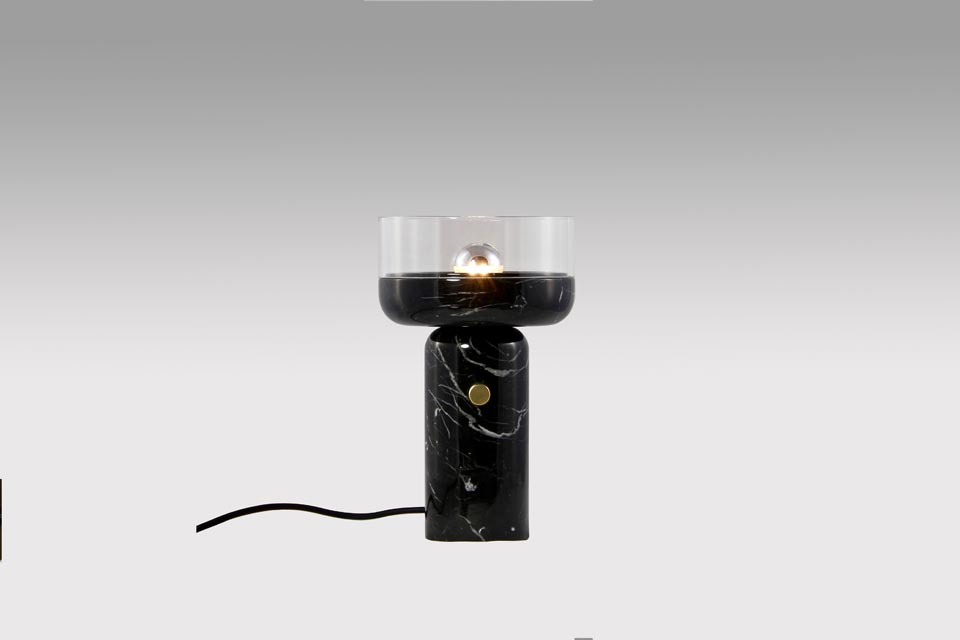 Coppa, lampe de table en marbre noir et verre transparent. Matlight. 
