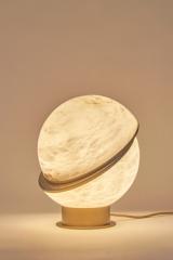 Offset Globe table lamp in alabaster. Matlight. Offset Globe table lamp in alabaster. Matlight.