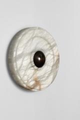 Circle round wall lamp in alabaster and bronze. Matlight. Circle round wall lamp in alabaster and bronze. Matlight.