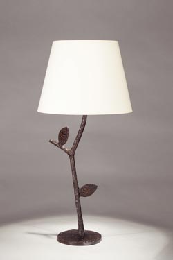 Flora lampe de table végétale en bronze patiné noir. Objet insolite. 