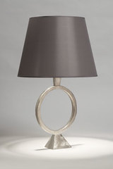 Satin Nickel Table Lamp with Smoked Taffeta Shade Sonia . Objet insolite. 