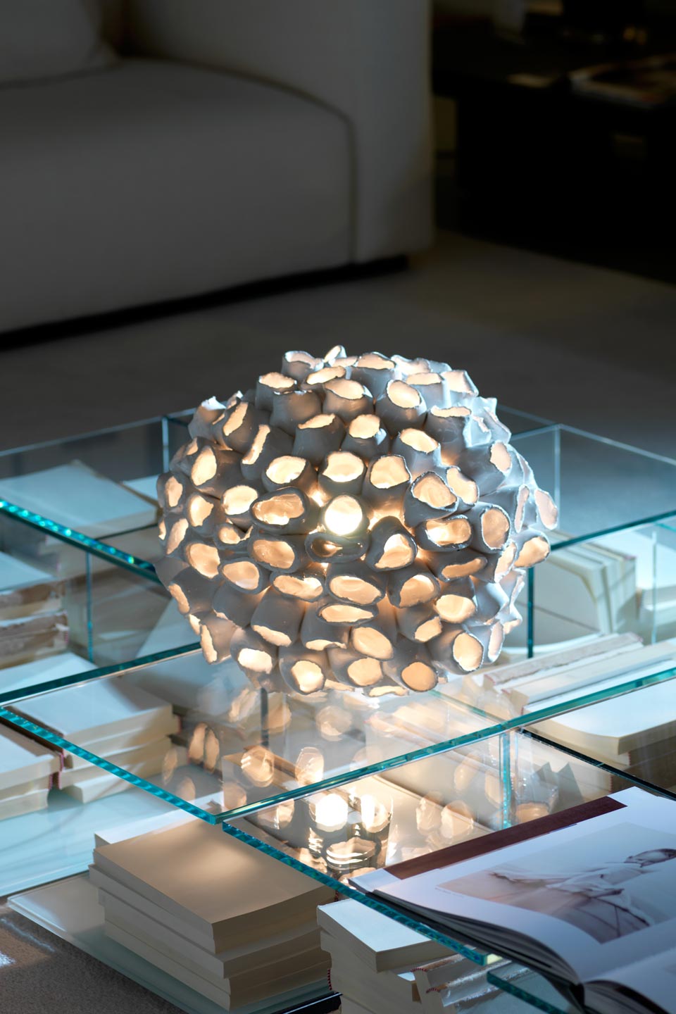 Linea Reef lampe de table ronde grand modèle blanc brillant. Munari par Stylnove Ceramiche. 