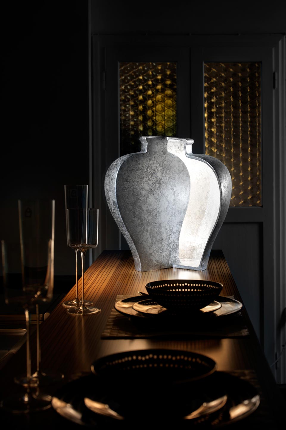 Open Ming lampe forme vase ouvert en céramique argentée. Munari par Stylnove Ceramiche. 