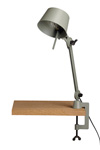 Petite lampe de bureau sur étau bras en métal couleur kaki Bolt Desk . Tonone. 