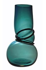 Vase Colors Double Ring couleur bleu canard. Vanessa Mitrani. Vase Colors Double Ring couleur bleu canard. Vanessa Mitrani.